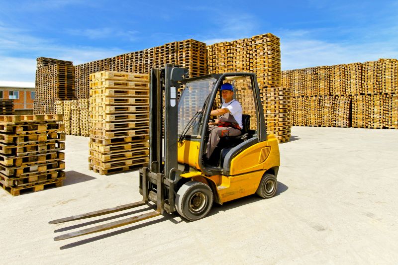 Provides steady and secure lifting for heavy loads.