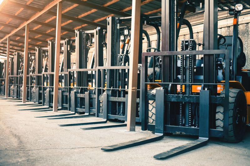 Perfect for moving materials in narrow aisles or confined areas.